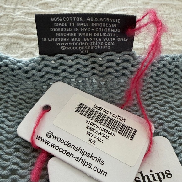 Wooden Ships V-Neck Sweater in Light Blue - Picture 4 of 5